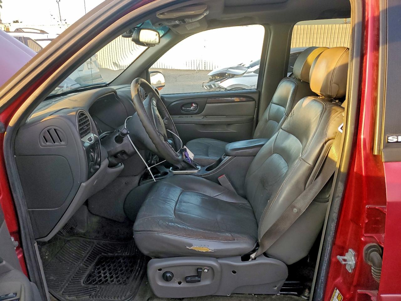 2004 GMC ENVOY XUV photo 7