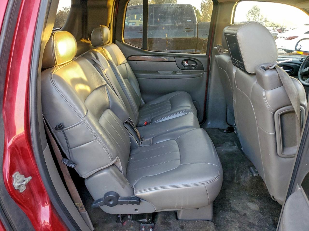 2004 GMC ENVOY XUV photo 11