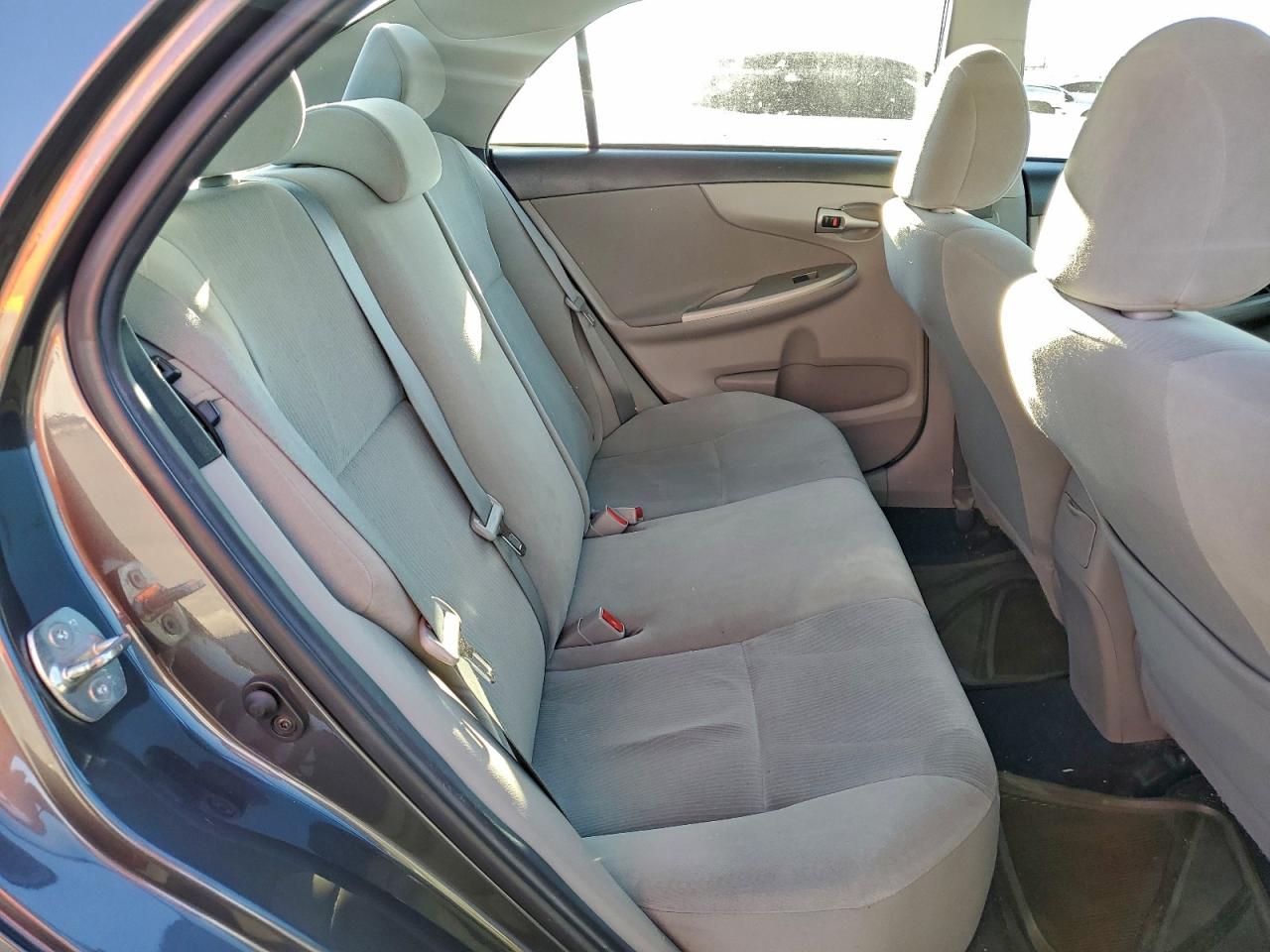 2012 TOYOTA COROLLA BASE photo 10