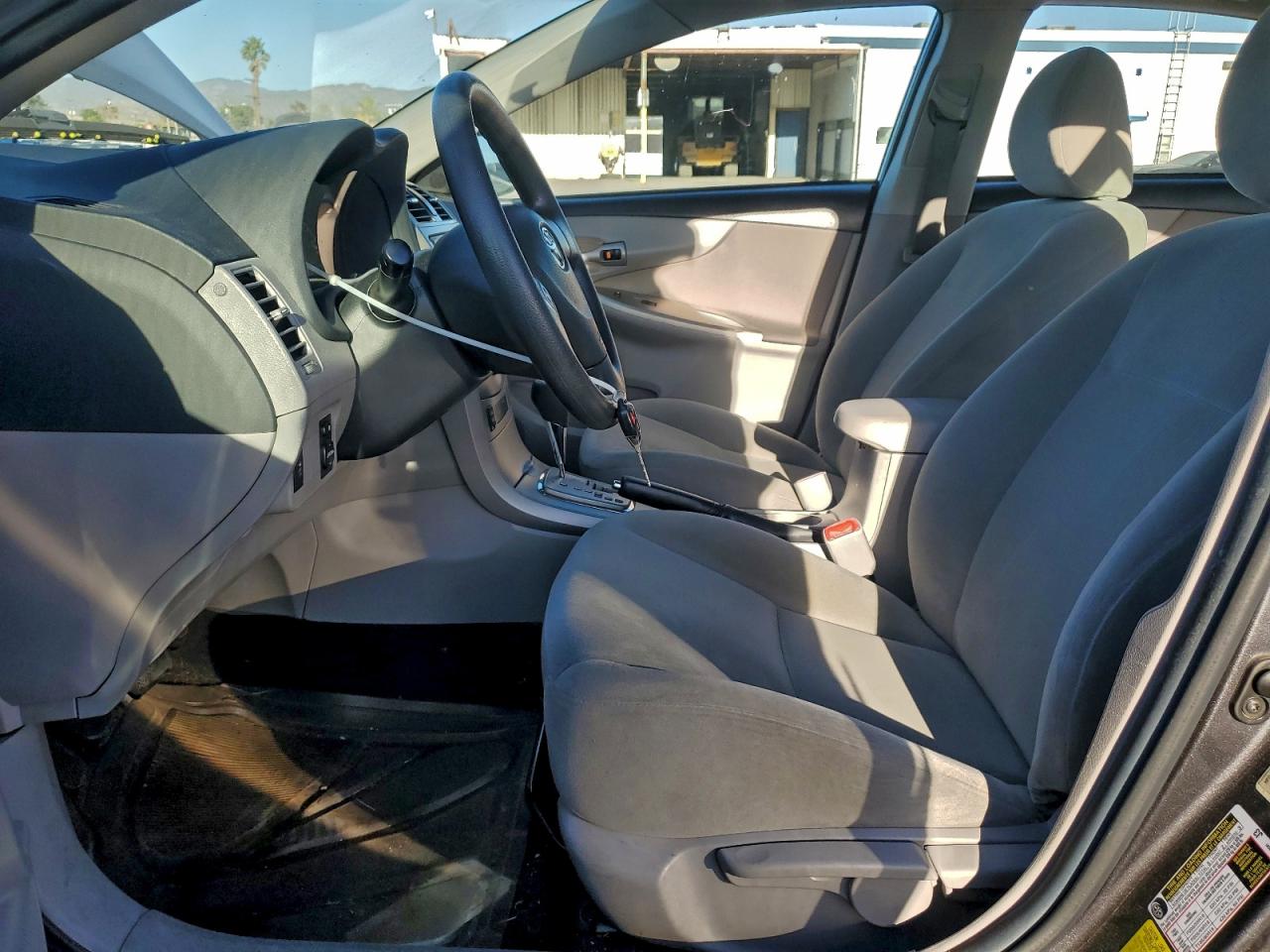 2012 TOYOTA COROLLA BASE photo 7