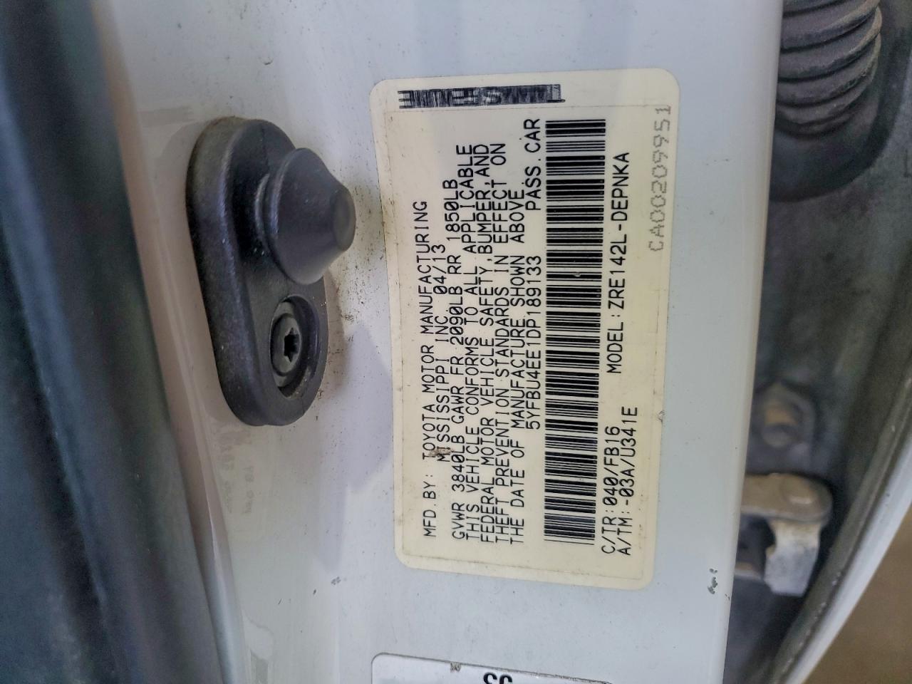 2013 TOYOTA COROLLA BASE photo 12