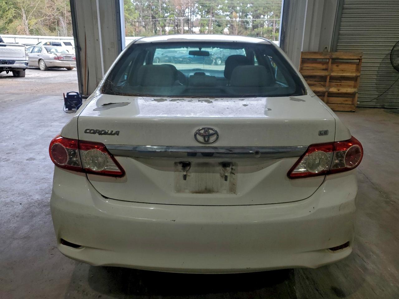 2013 TOYOTA COROLLA BASE photo 6