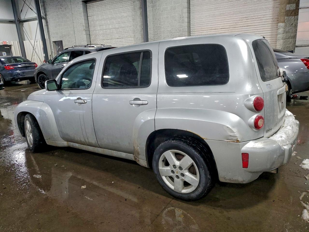 2009 CHEVROLET HHR LT photo 2