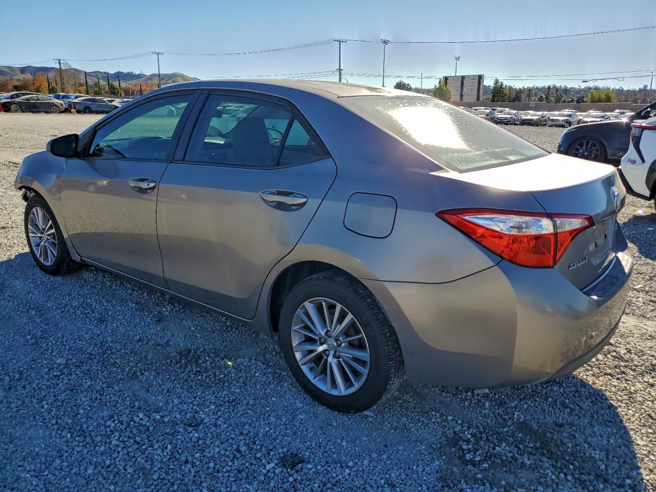 2015 TOYOTA COROLLA L photo 2