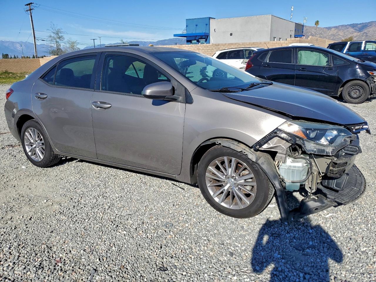 2015 TOYOTA COROLLA L photo 4