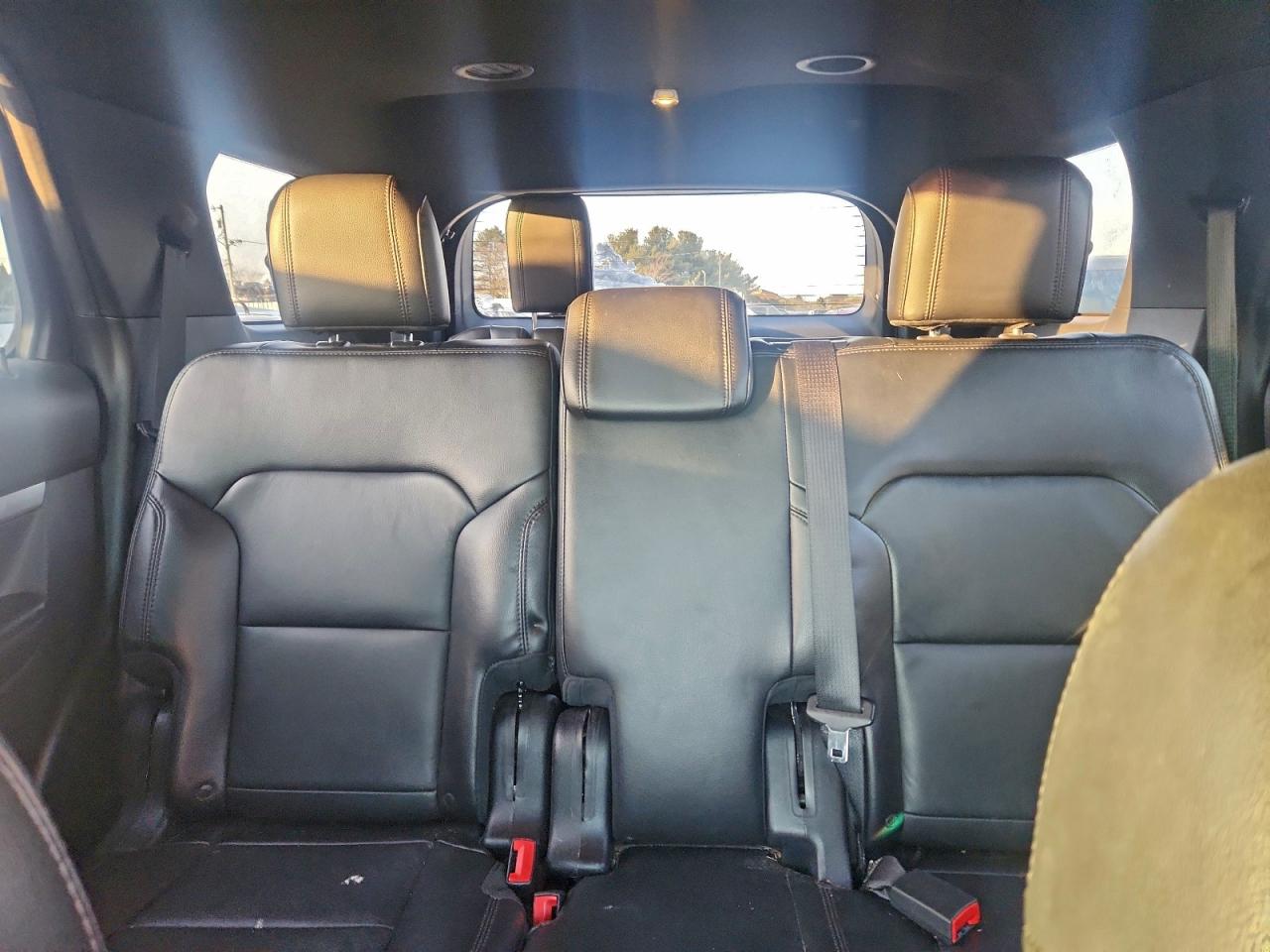 2017 FORD EXPLORER XLT photo 10
