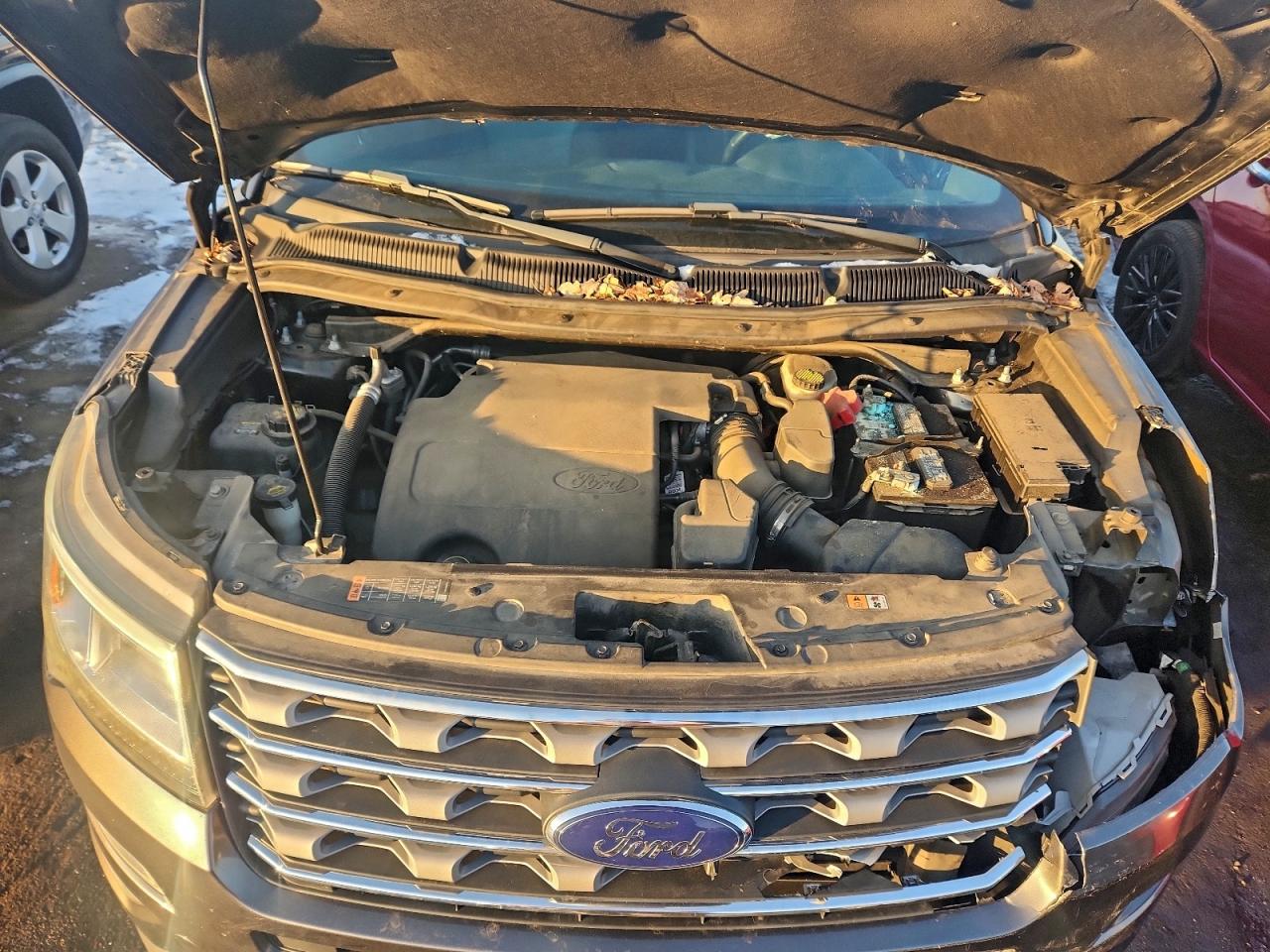 2017 FORD EXPLORER XLT photo 12