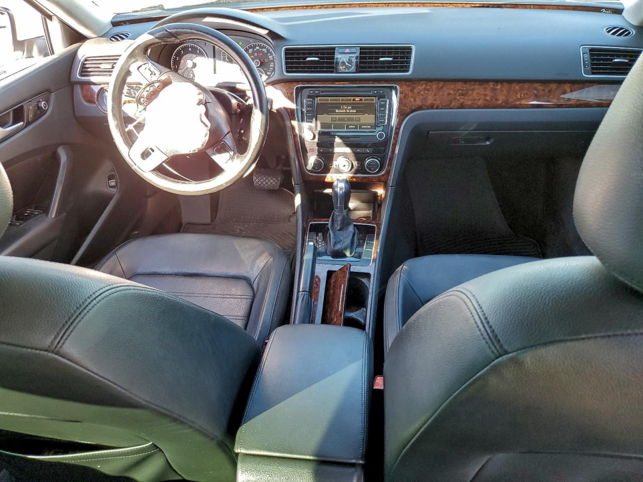 2012 VOLKSWAGEN PASSAT SEL photo 8