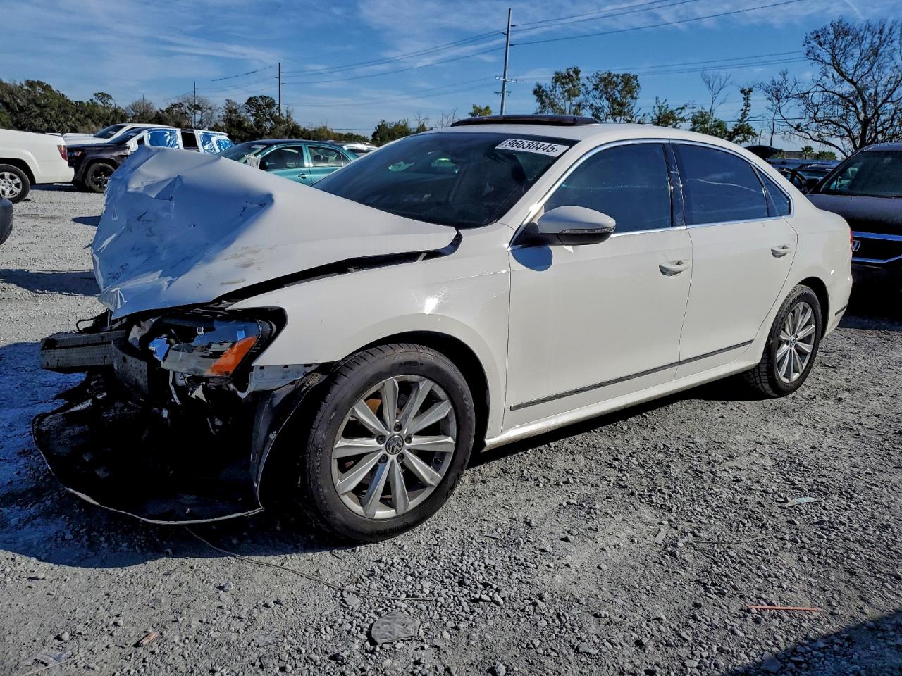 2012 VOLKSWAGEN PASSAT