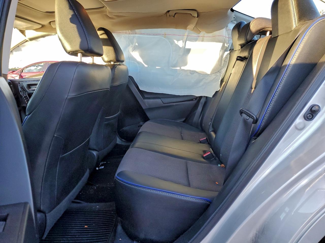 2017 TOYOTA COROLLA L photo 10