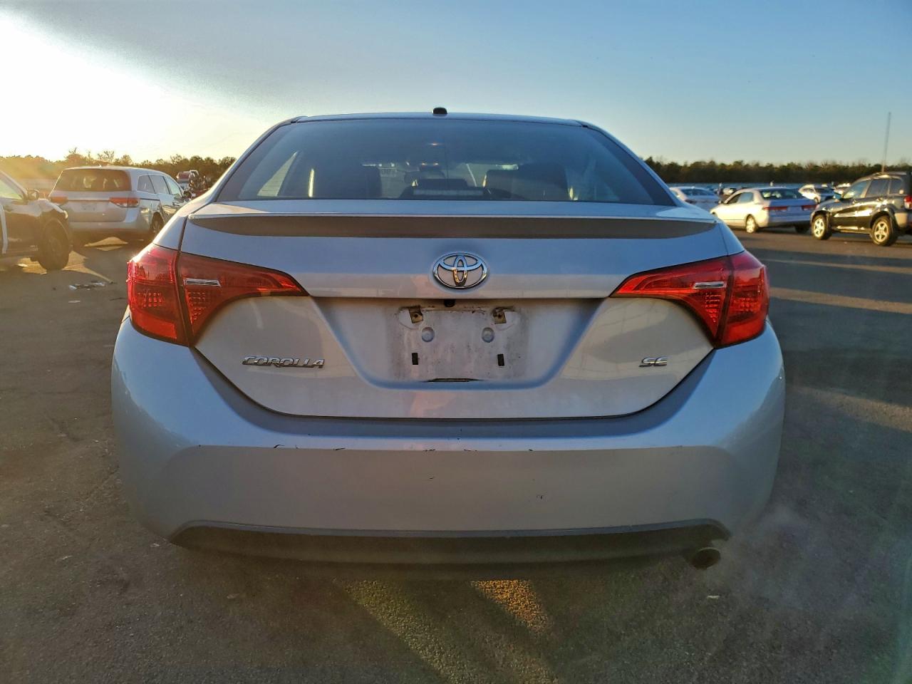 2017 TOYOTA COROLLA L photo 6