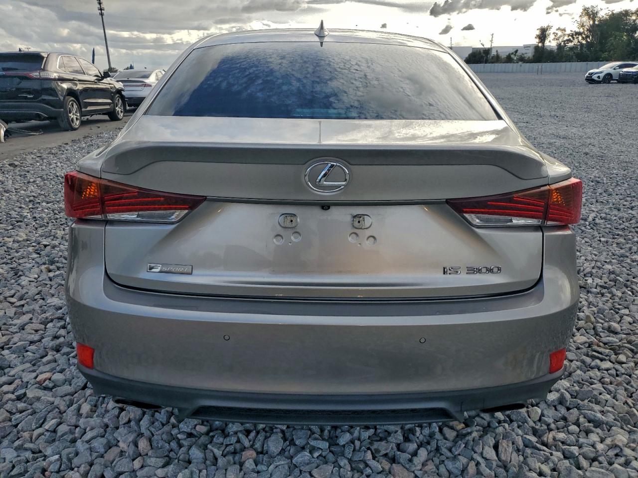 2019 LEXUS IS 300 photo 6
