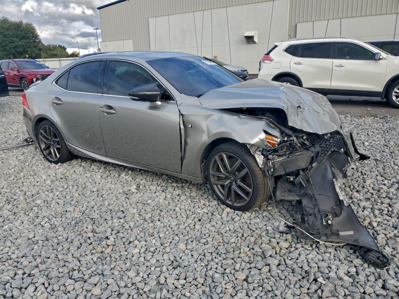 2019 LEXUS IS 300 photo 4