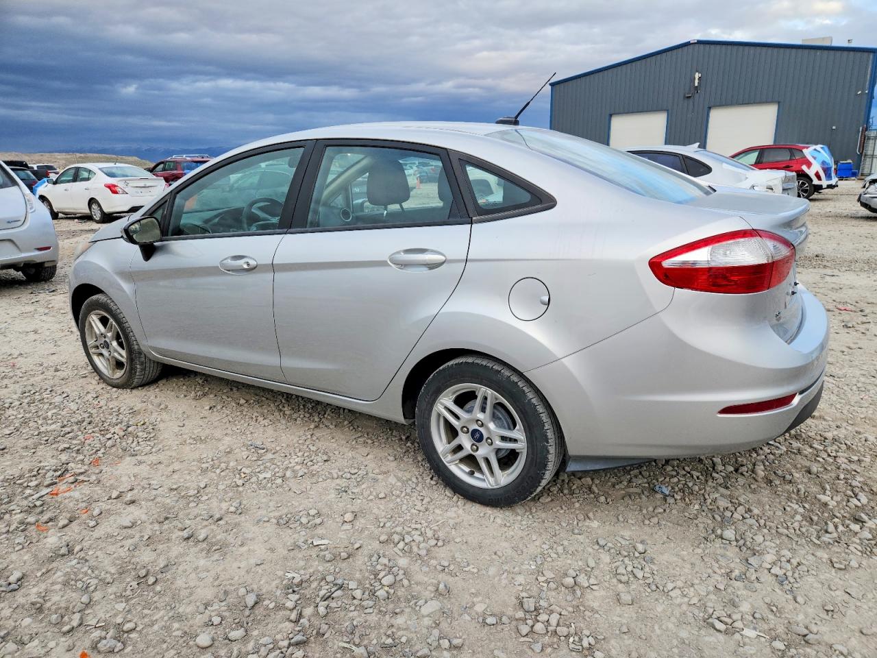2019 FORD FIESTA SE photo 2
