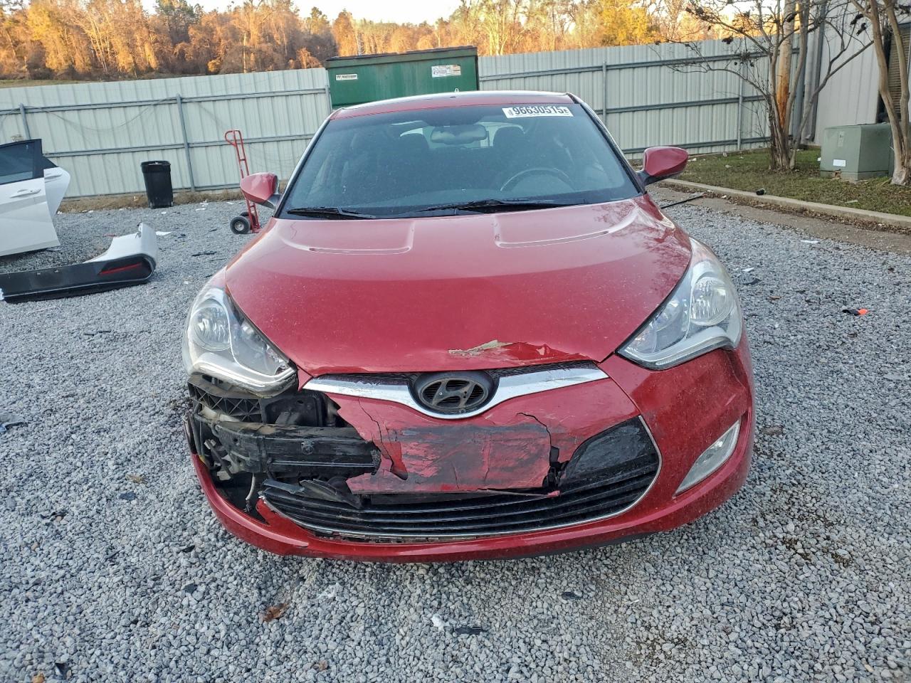 2017 HYUNDAI VELOSTER photo 5