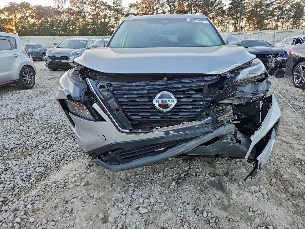2021 NISSAN ROGUE SV photo 5