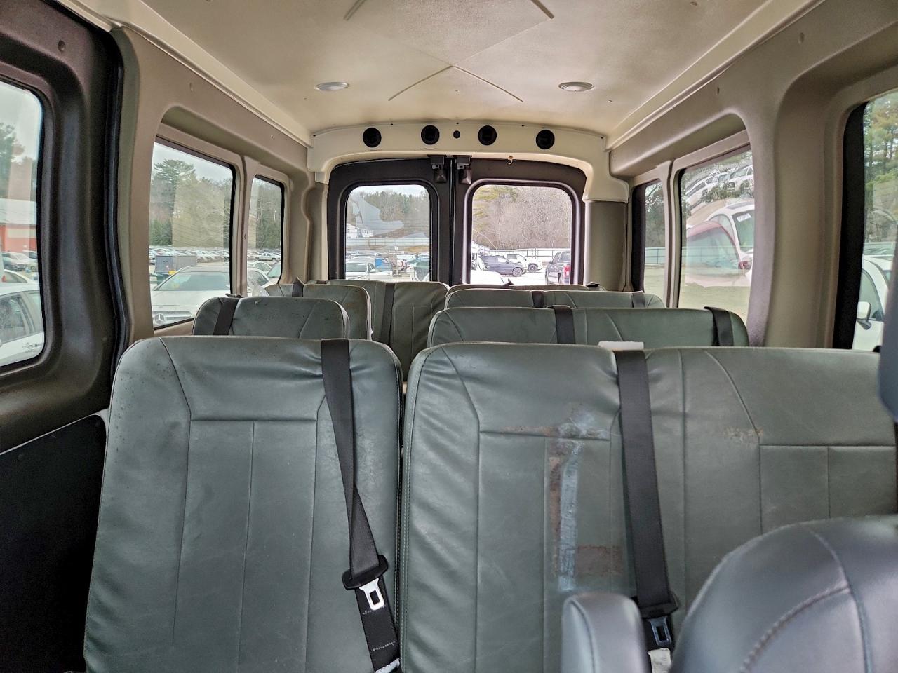 2017 FORD TRANSIT T-150 photo 10