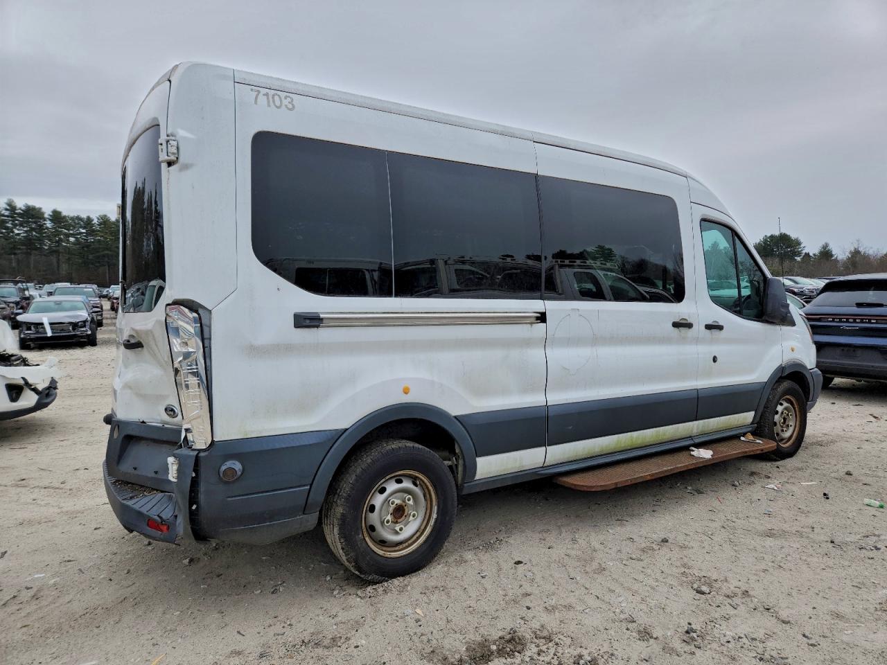 2017 FORD TRANSIT T-150 photo 3