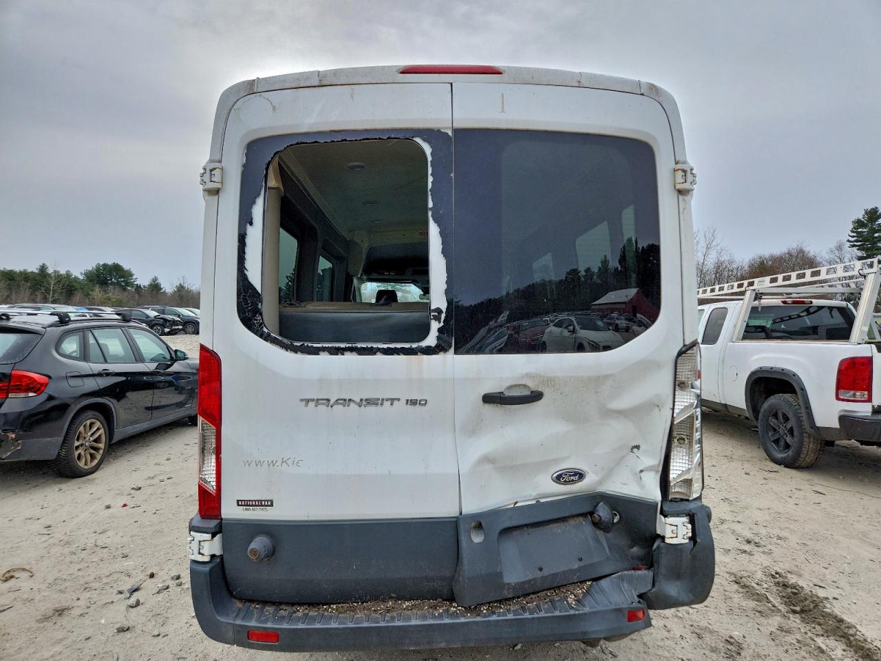 2017 FORD TRANSIT T-150 photo 6