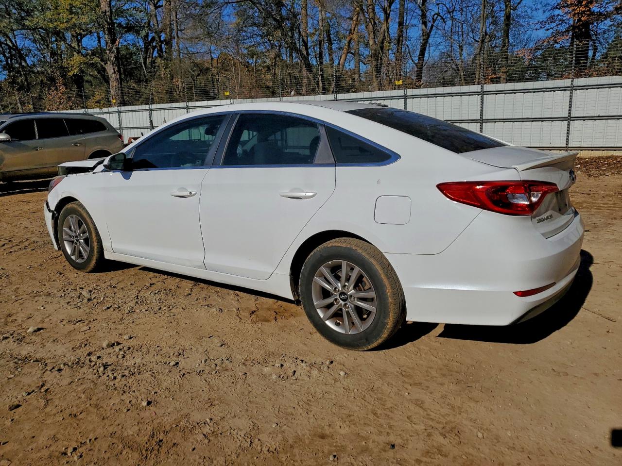 2016 HYUNDAI SONATA SE photo 2