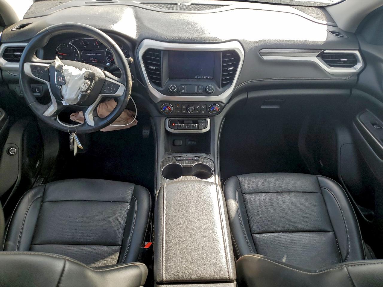 2023 GMC ACADIA SLT photo 8