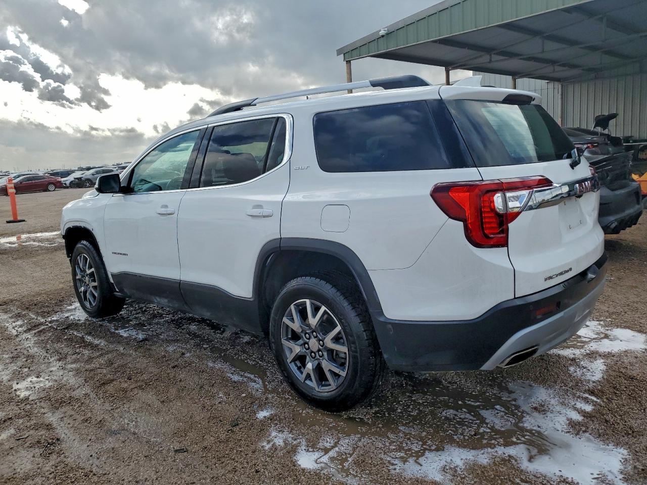 2023 GMC ACADIA SLT photo 2