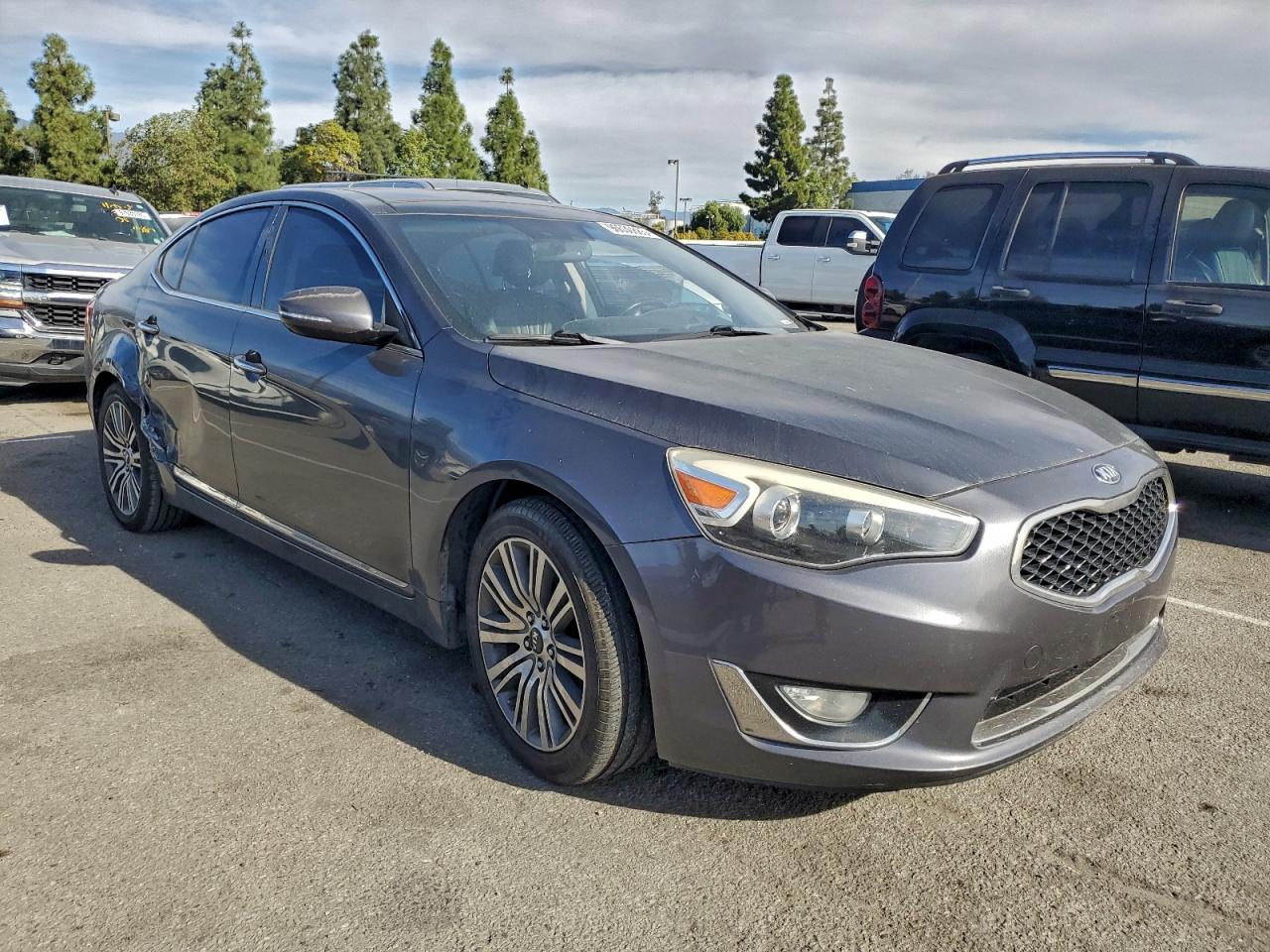 2015 KIA CADENZA PREMIUM photo 4