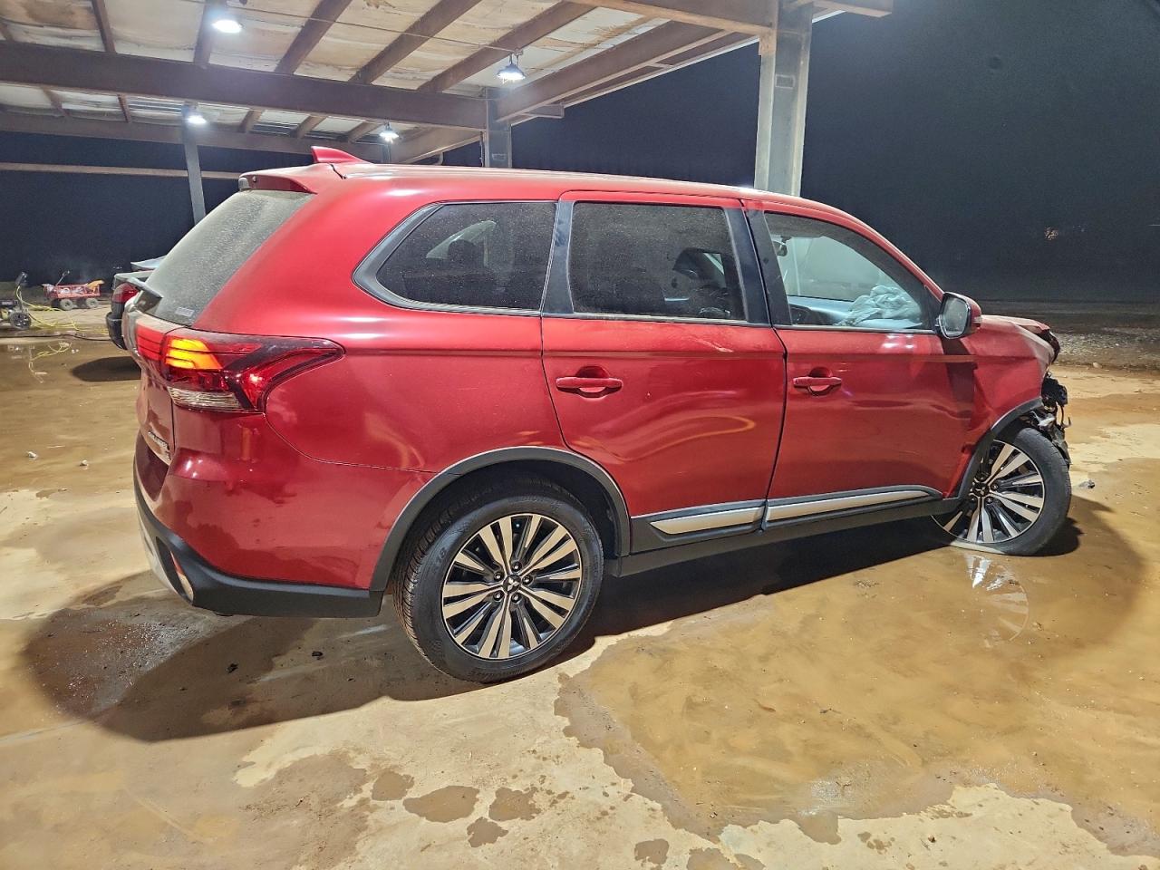2019 MITSUBISHI OUTLANDER SE photo 3