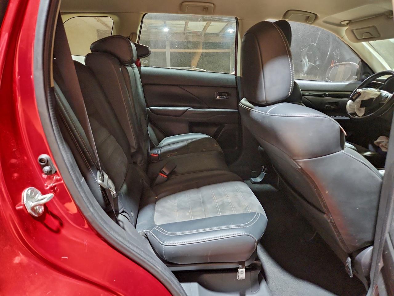 2019 MITSUBISHI OUTLANDER SE photo 11