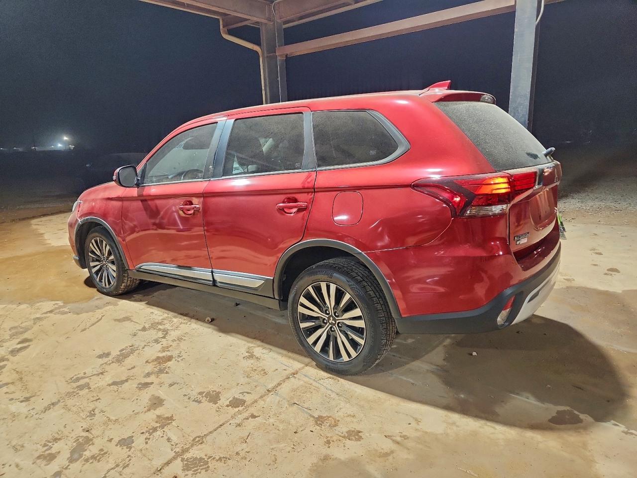 2019 MITSUBISHI OUTLANDER SE photo 2