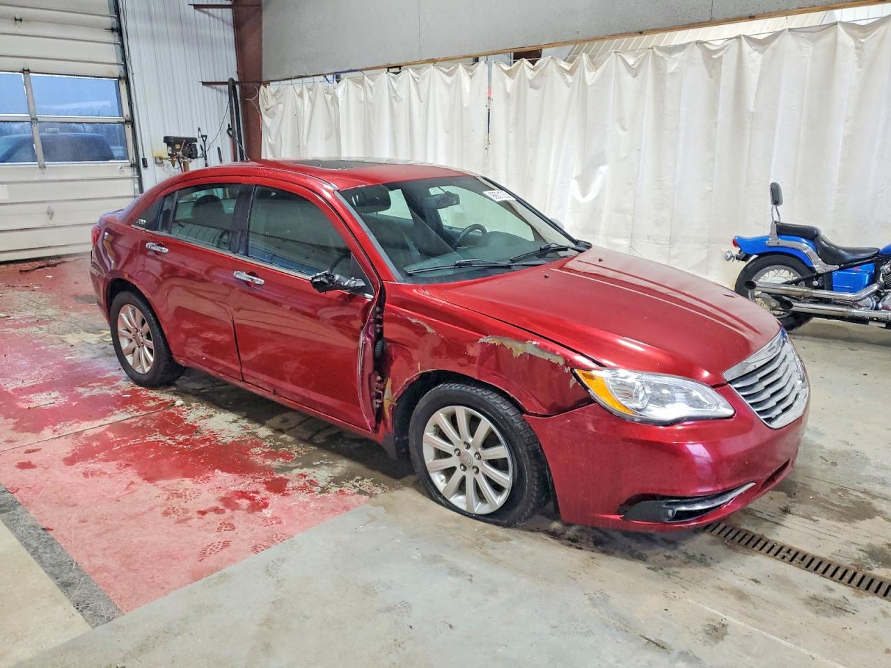 2013 CHRYSLER 200 LIMITED photo 4