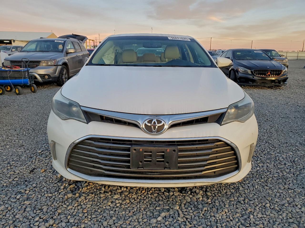 2016 TOYOTA AVALON XLE photo 5