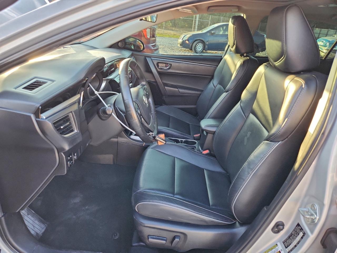 2015 TOYOTA COROLLA L photo 13