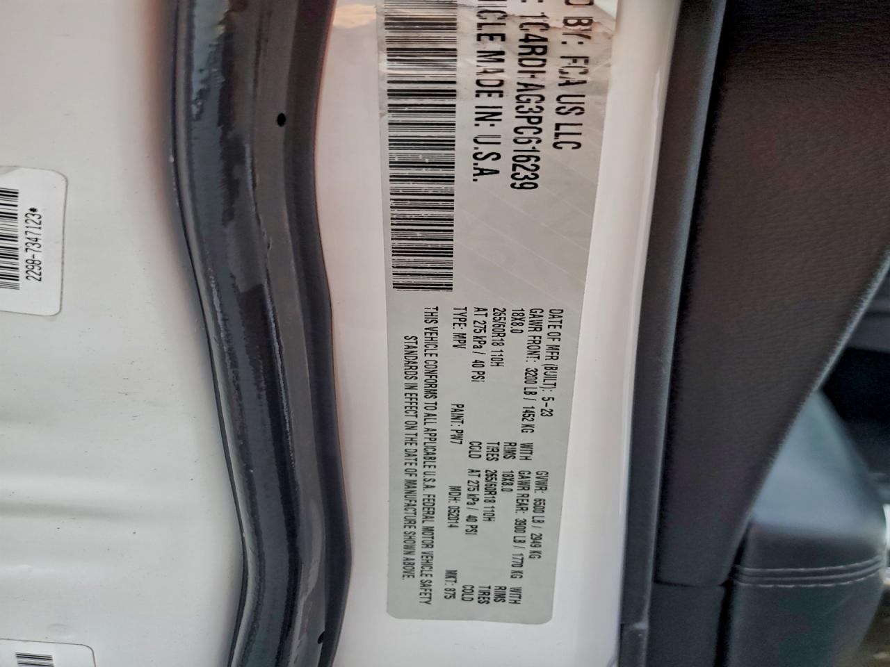 2023 DODGE DURANGO SXT photo 13