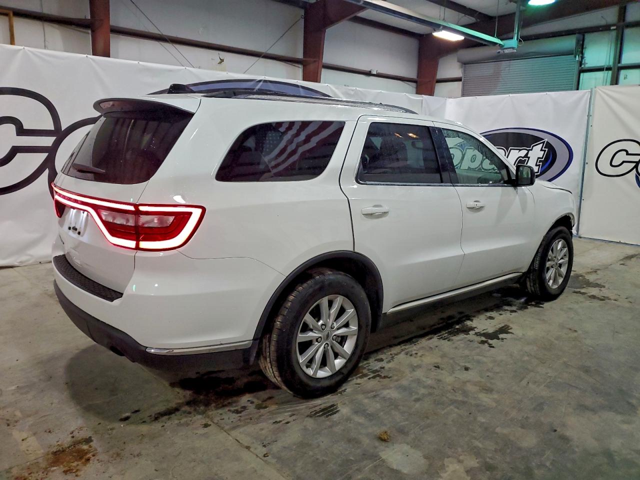 2023 DODGE DURANGO SXT photo 3