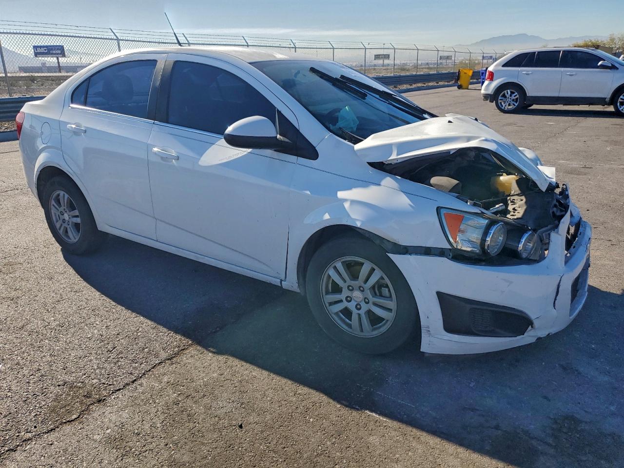 2014 CHEVROLET SONIC LT photo 4