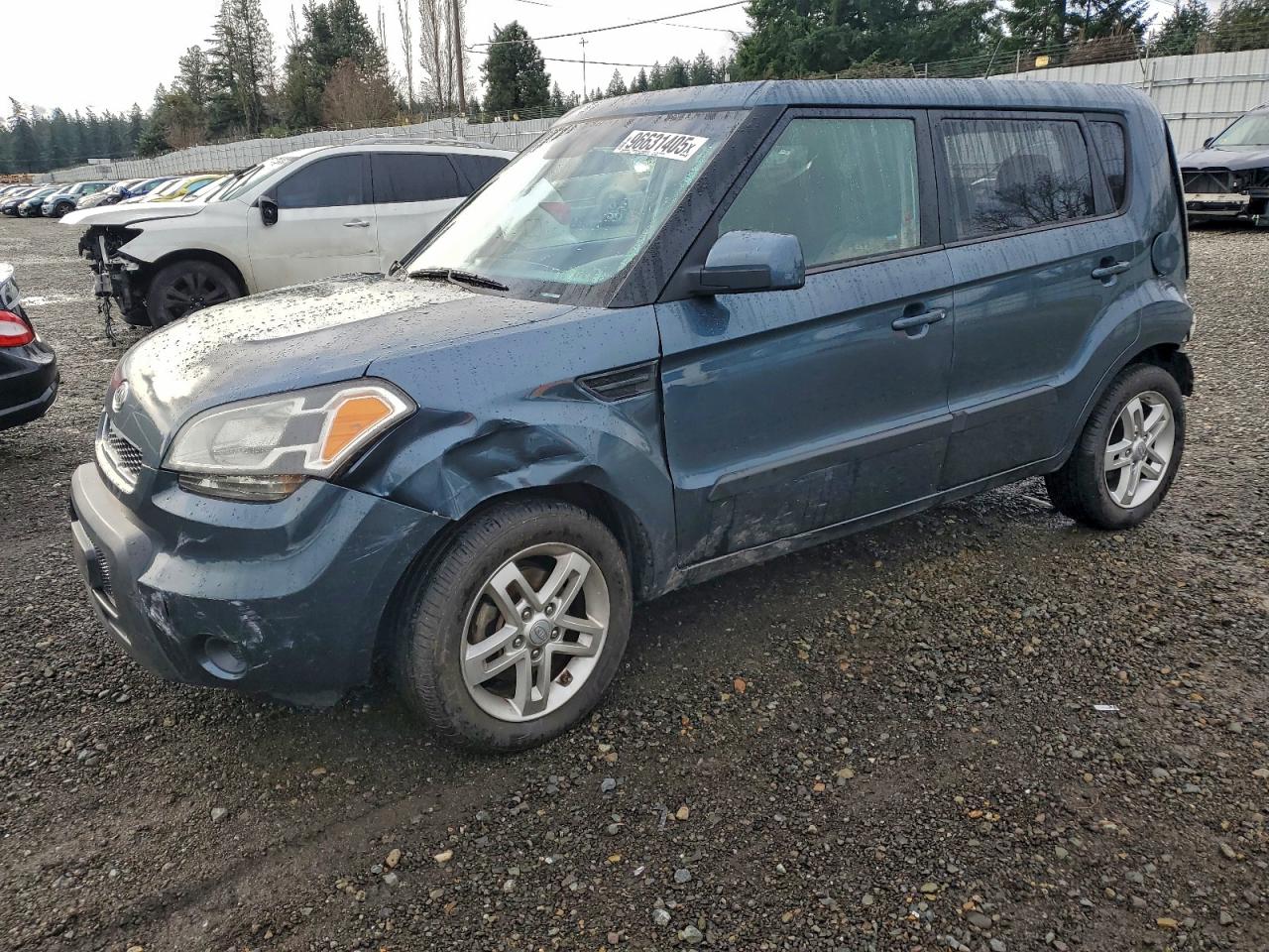 2011 KIA SOUL + — REAR END damage — photo 1