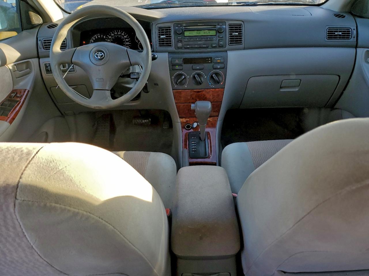 2007 TOYOTA COROLLA CE photo 8