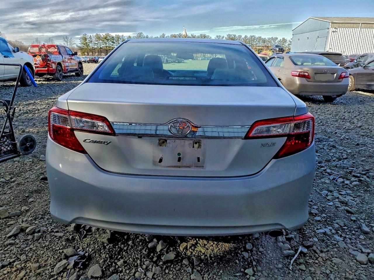 2012 TOYOTA CAMRY BASE photo 6