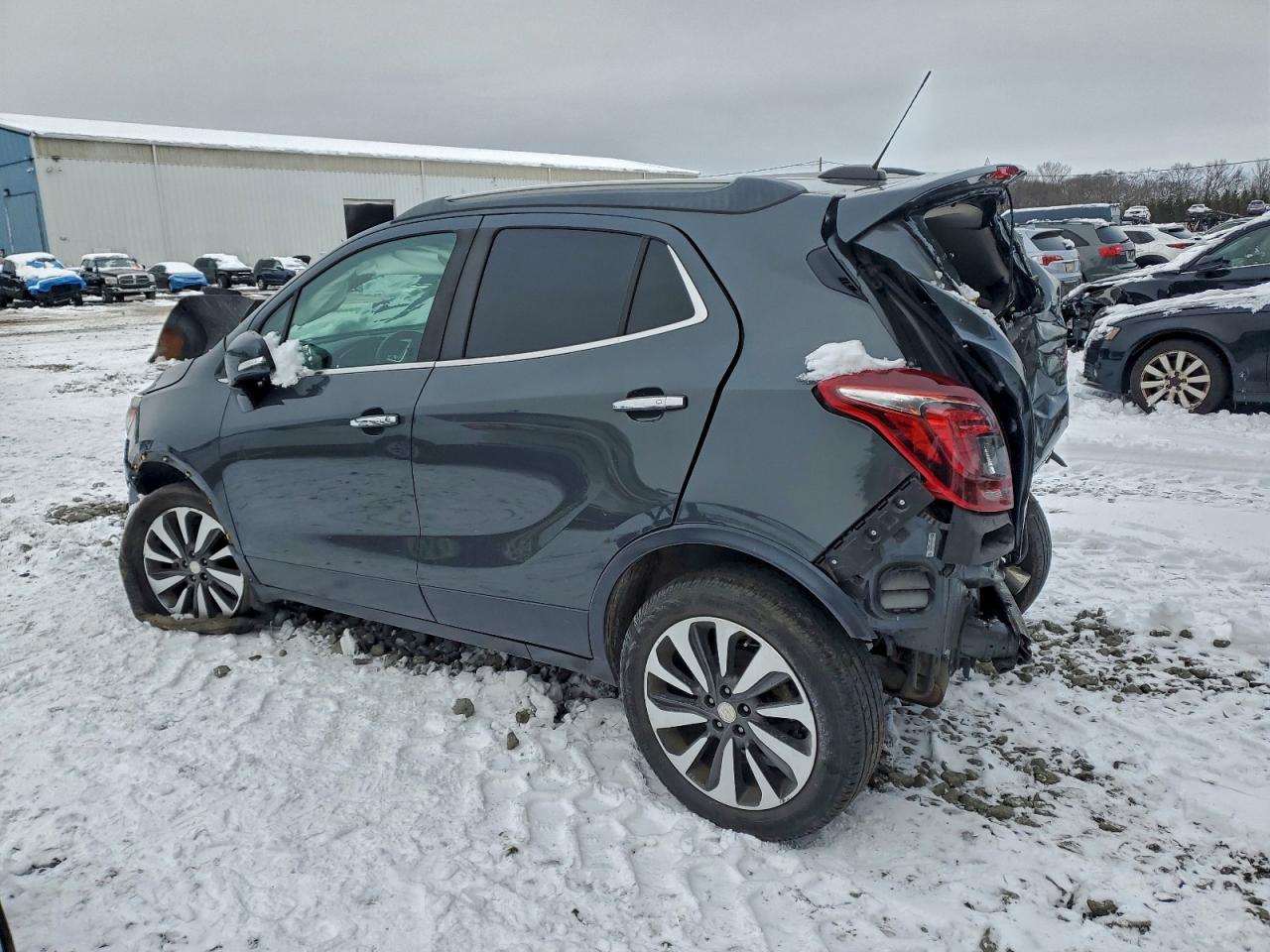 2018 BUICK ENCORE ESSENCE photo 2