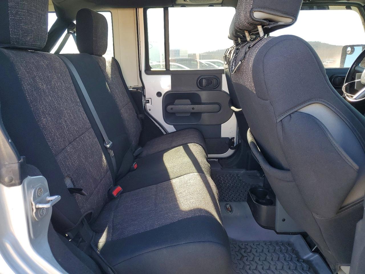 2008 JEEP WRANGLER UNLIMITED SAHARA photo 11