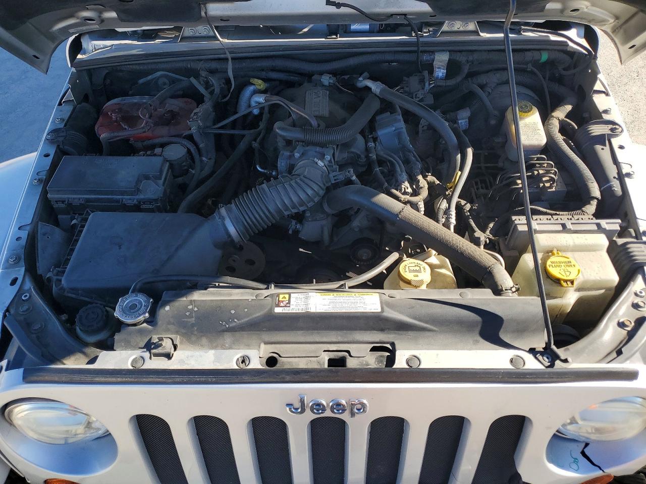 2008 JEEP WRANGLER UNLIMITED SAHARA photo 12