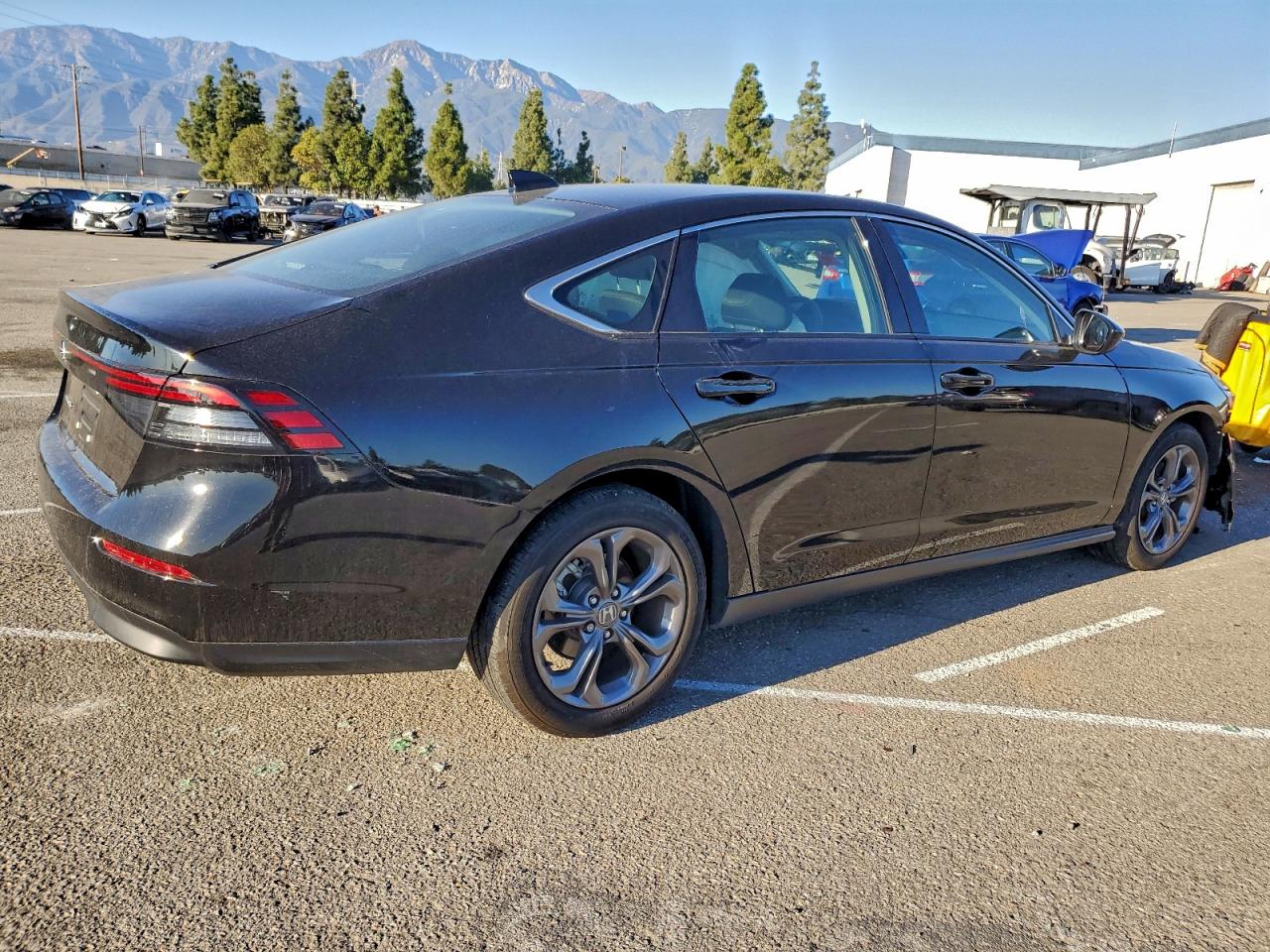 2024 HONDA ACCORD EX photo 3