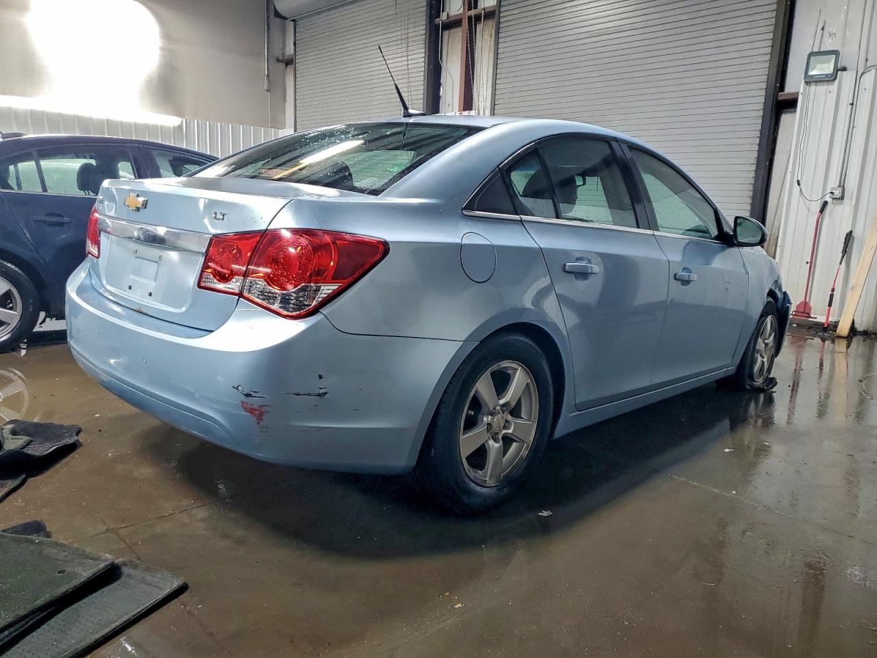 2011 CHEVROLET CRUZE LT photo 3