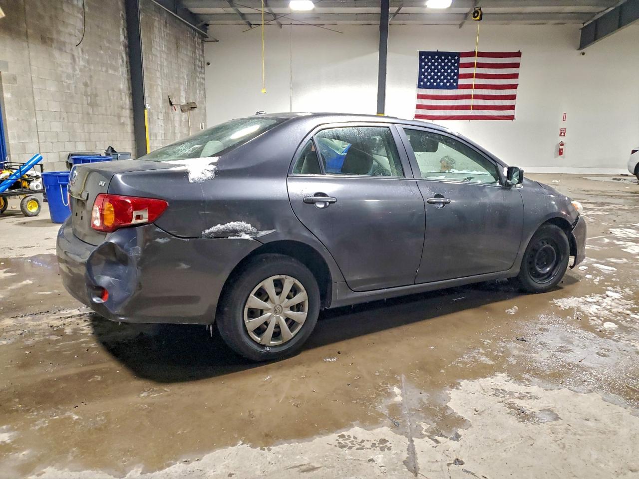 2010 TOYOTA COROLLA BASE photo 3