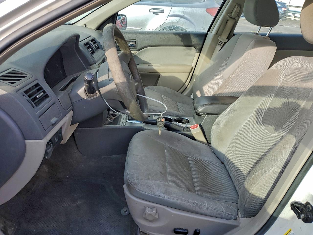 2012 FORD FUSION SE photo 7