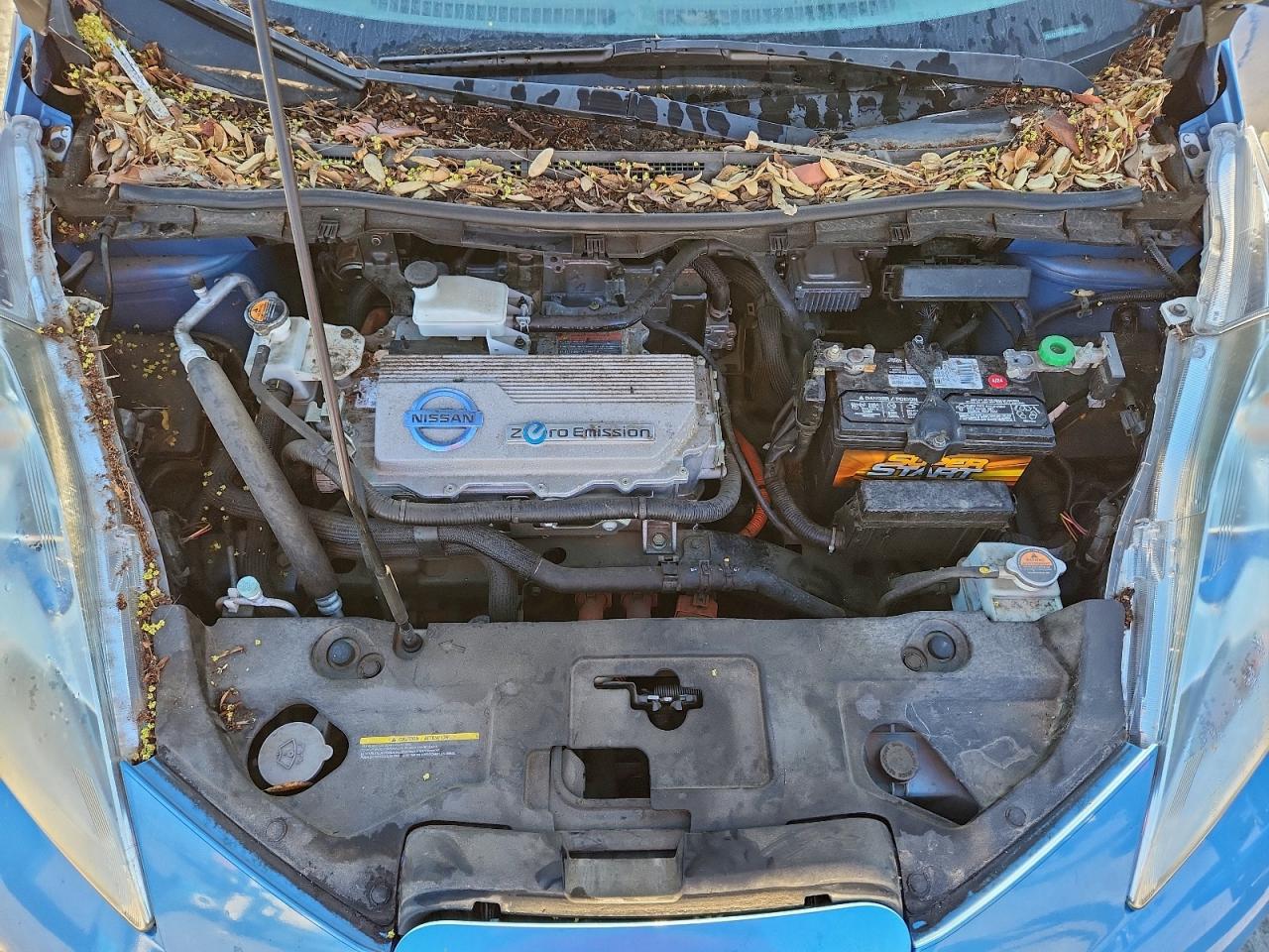 2011 NISSAN LEAF SV photo 21