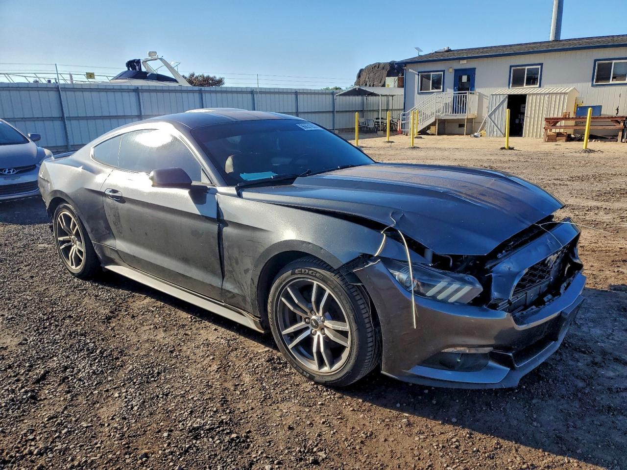 2016 FORD MUSTANG photo 4
