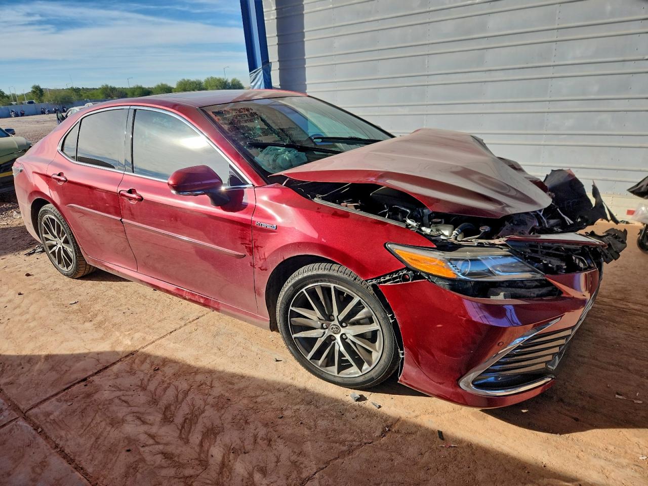2021 TOYOTA CAMRY XLE photo 4