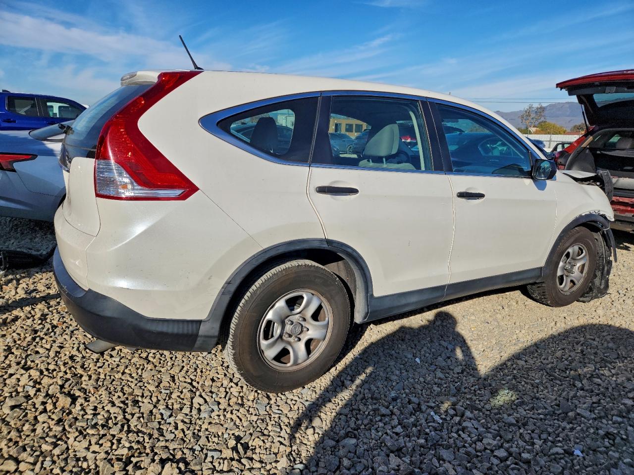 2014 HONDA CR-V LX photo 3